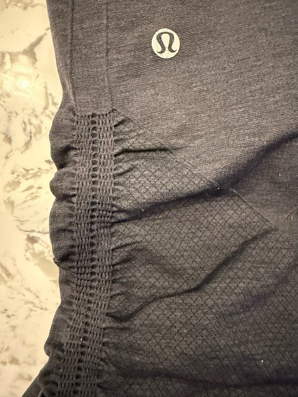 🏃‍♀️ LULULEMON Ebb to Street Crop Leggings
*Ruched Seamless
(Dark Charcoal Gray) - Picture 2 of 7